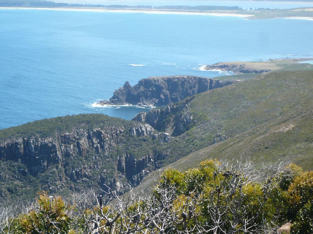 Cloudy Bay Beach House South Bruny ภายนอก รูปภาพ